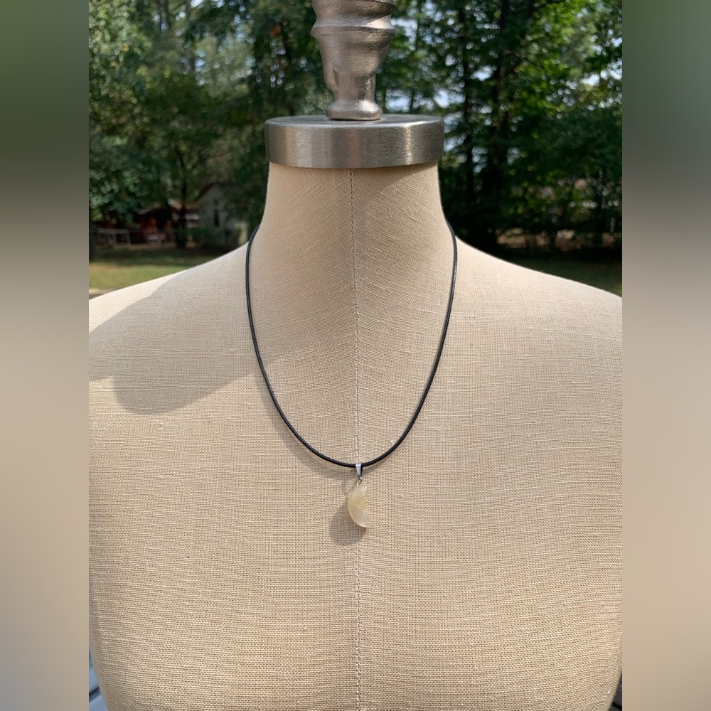 Handmade Genuine Stone Moon Amulet Necklace - Picture 8 of 12